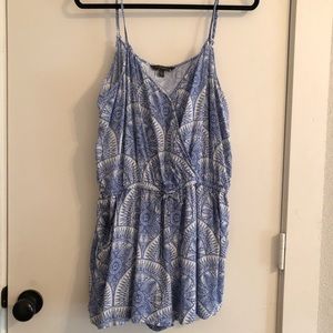 Banana Republic romper!! Super flattering! Size L